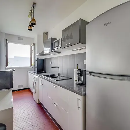 2bdr Flat For 4 People Near Bastille Nation Apartment *